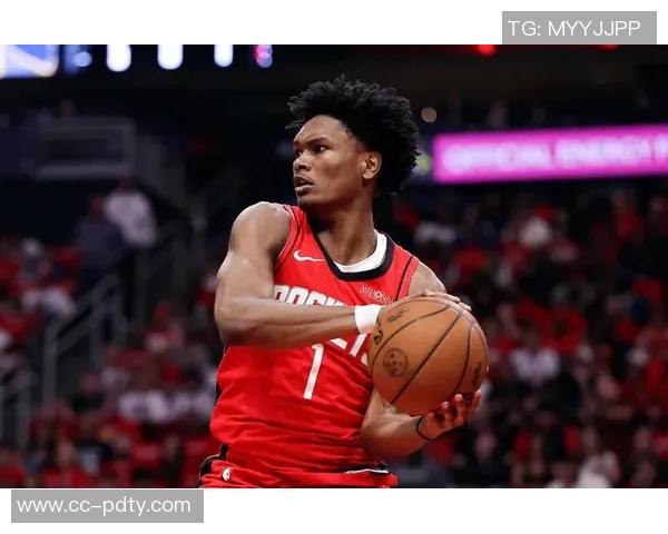 克莱盛赞弗拉格连续获最佳新秀奖展现真正实力与潜力